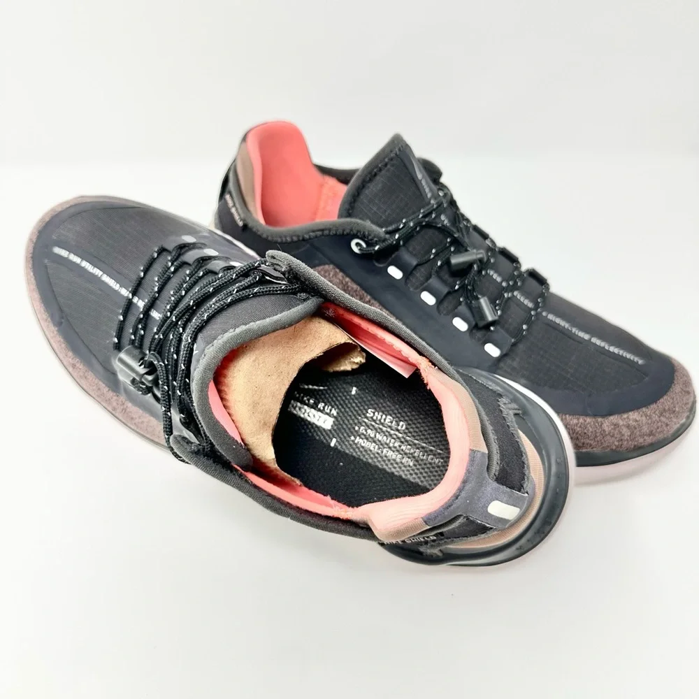 Nike‎ Free Run Shield 8.5 Waterproof hiking